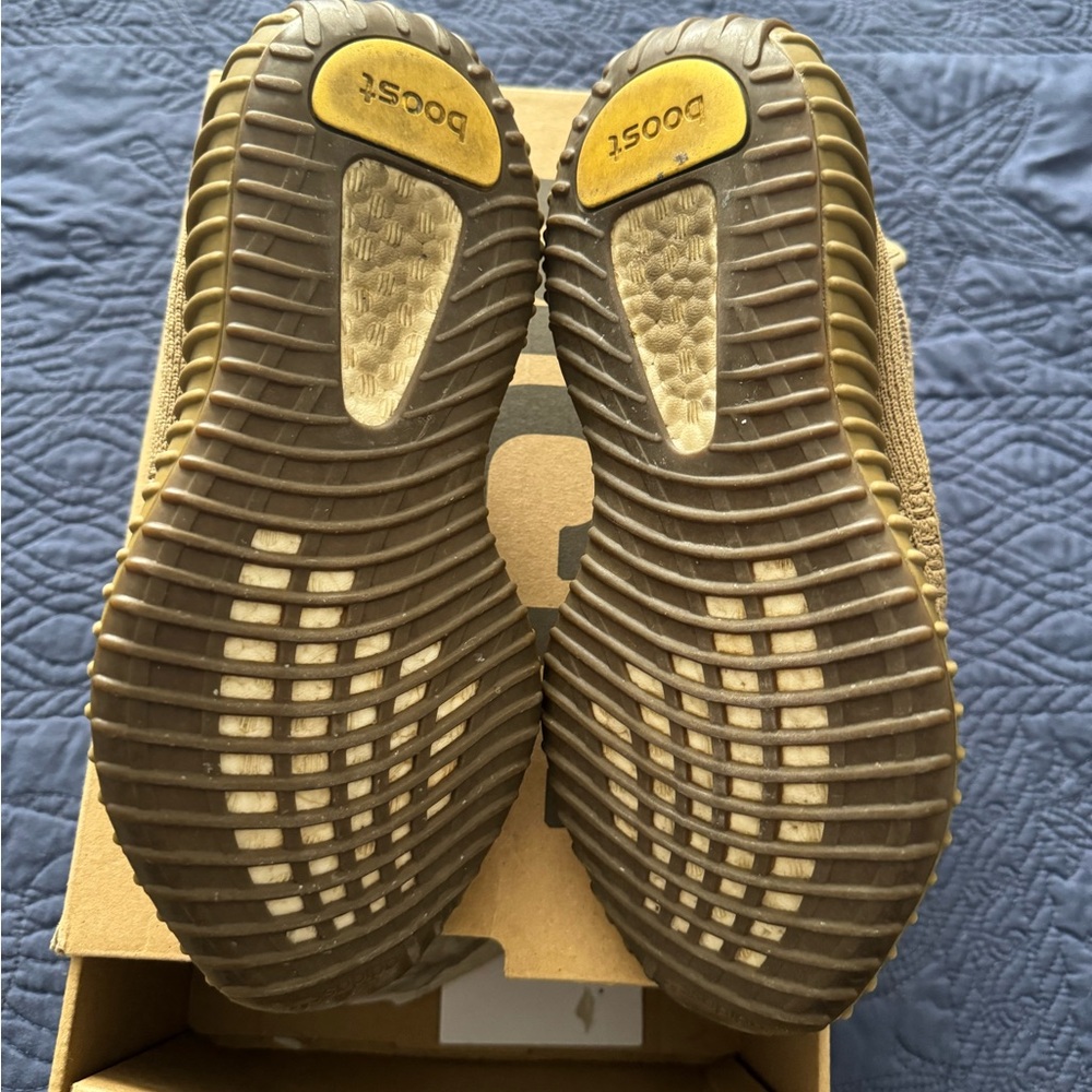 Yeezy Boost 350 V2 Earth size 5.5 Y - Picture 5 of 5